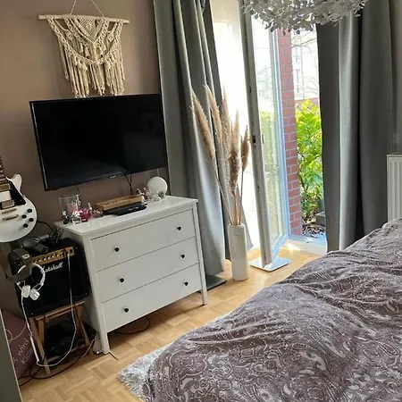 Fair Flat - Near Fair *